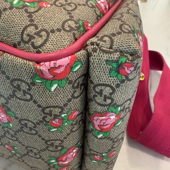 Gucci Rose Bud GG Supreme Coated Canvas Diaper Bag - Picture 5 of 7
